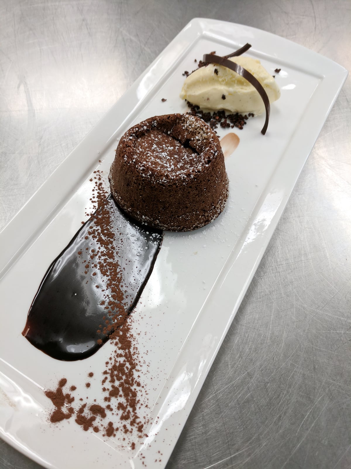 Chocolate molten cake