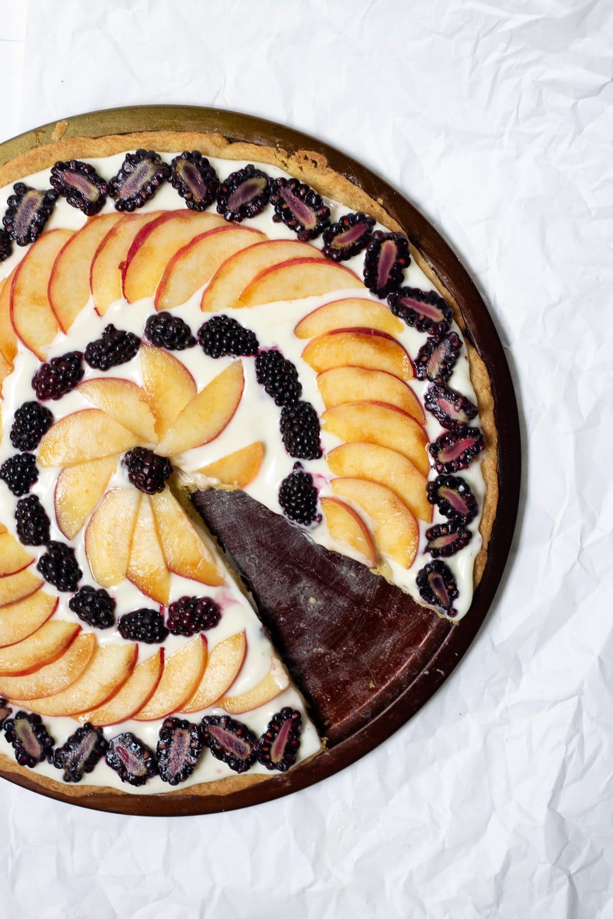 Peach and Blackberry Fruit Pizza