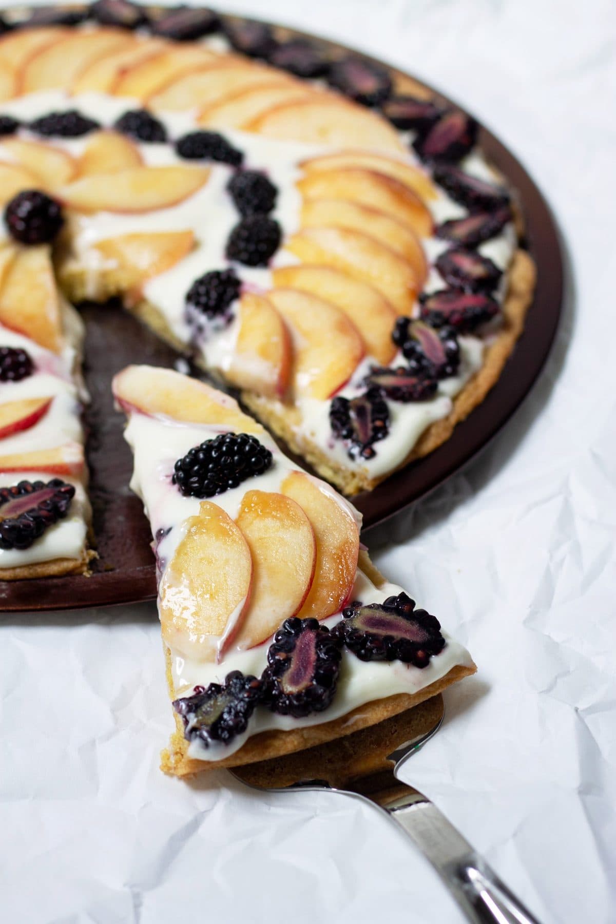 Peach and Blackberry Fruit Pizza