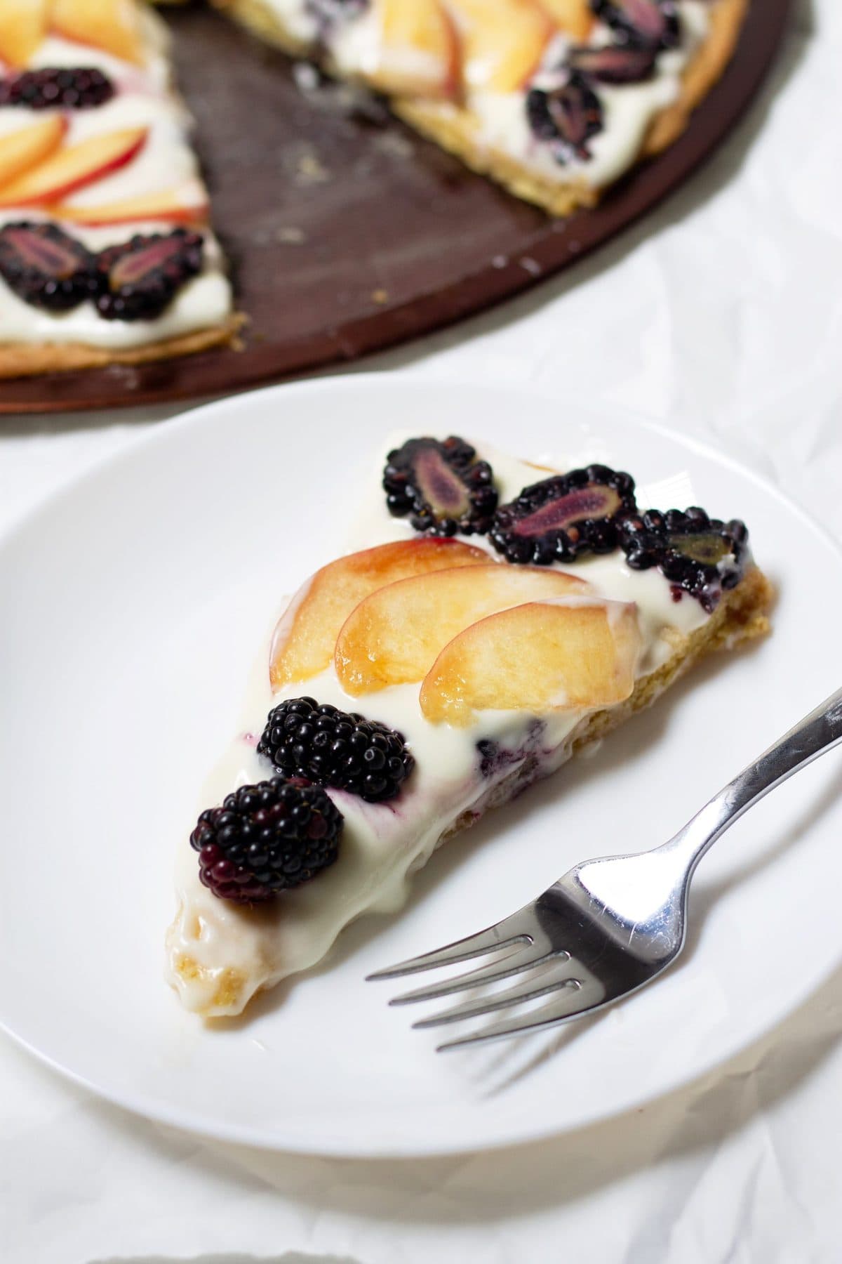 Peach and Blackberry Fruit Pizza 