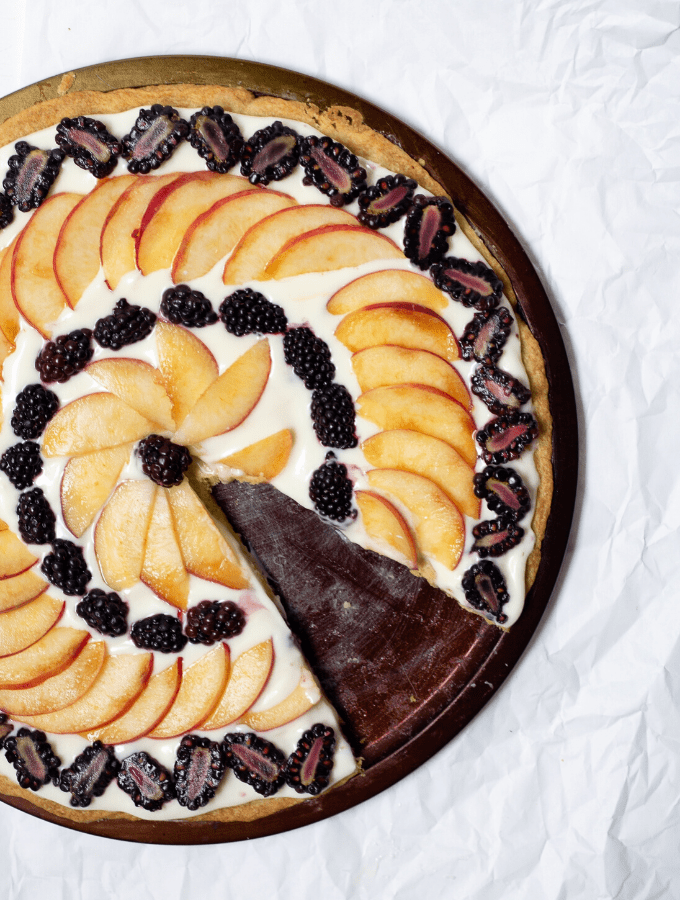 Peach and Blackberry Fruit Pizza